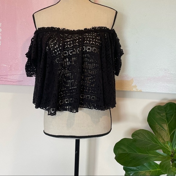 FREE PEOPLE | FP Beach Eyelet Off the Shoulder Top Size Small - Picture 2 of 7